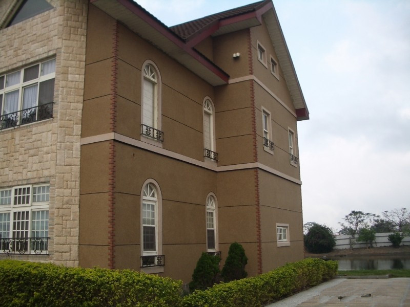 真石漆加水是為了增大噴涂面積？